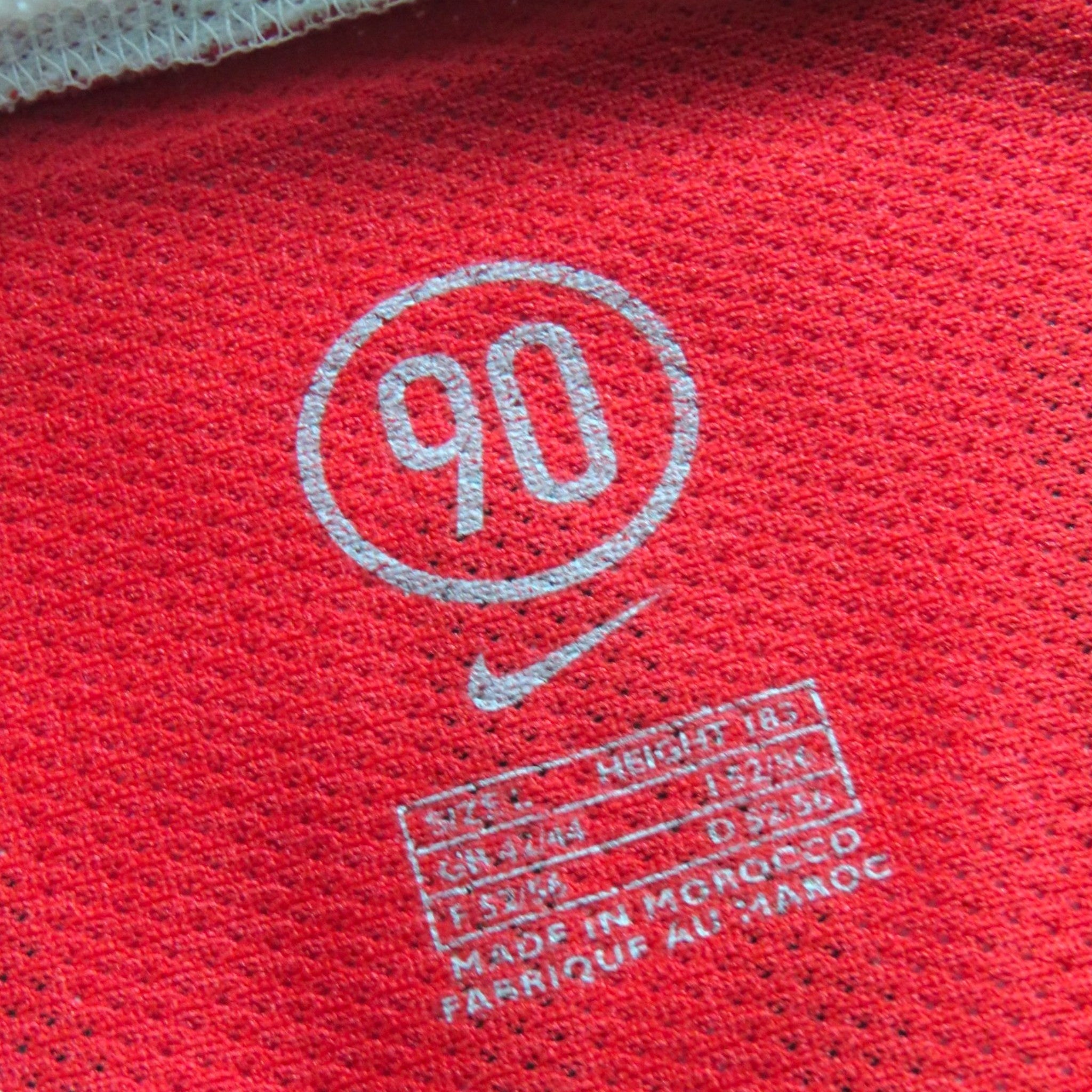 Nostalgic Football Shirts Manchester United 2004-06 thuisshirt maat L label met Nike Total 90 logo