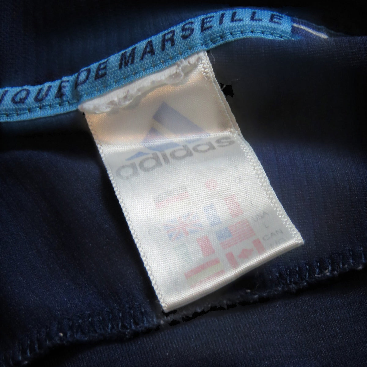Nostalgic Football Shirts Marseille 1999-2000 voetbalshirt label met Adidas logo en maat L