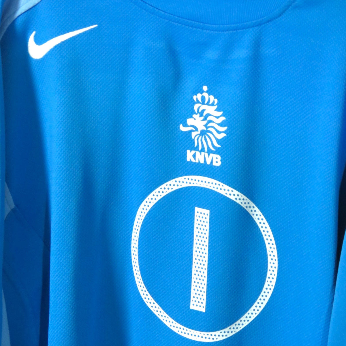 Nostalgic Football Shirts blauw Nederland 2004-05 keepersshirt met KNVB logo en nummer 1 print