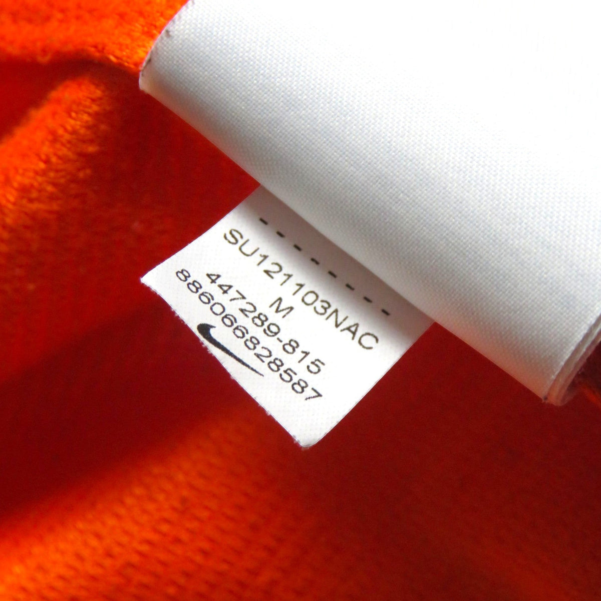 Nostalgic Football Shirts label van het oranje Nike Nederlands elftal voetbalshirt uit 2012-14 met maat M