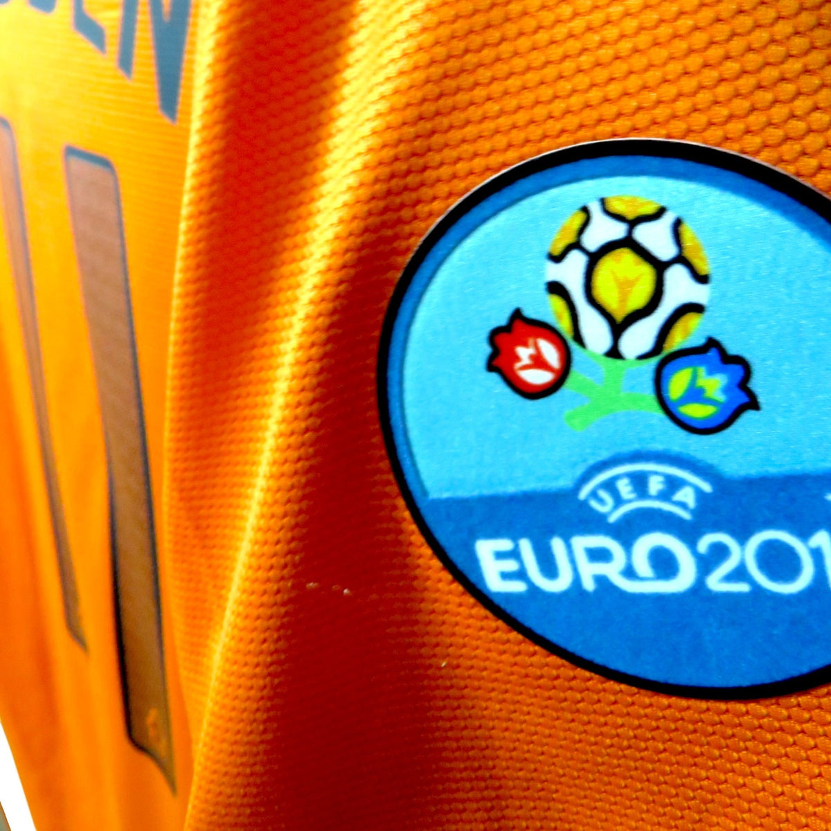 Nostalgic Football Shirts Nederlands 2012-14 thuisshirt oranje met Euro 2012 badge en Robben 11 bedrukking