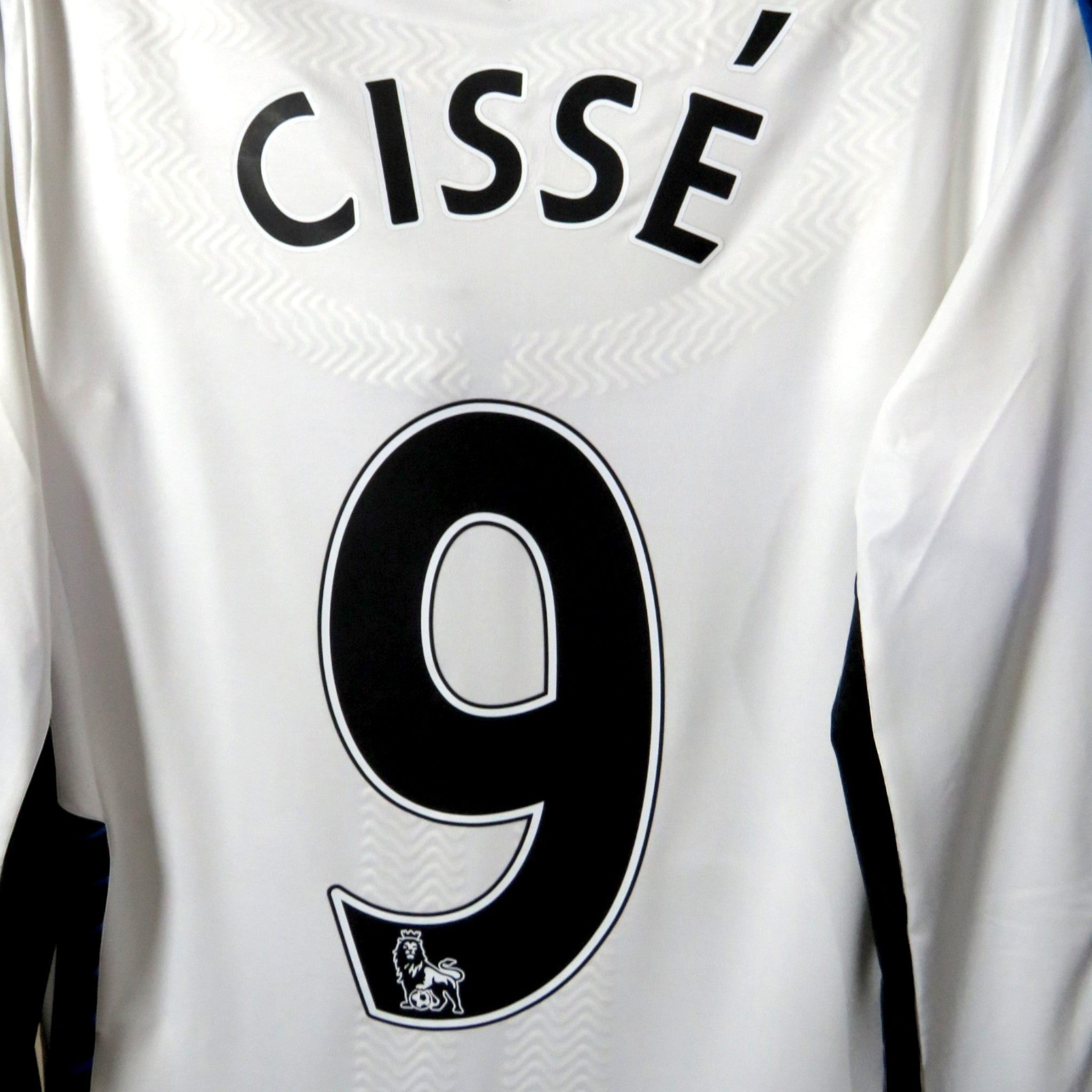 Nostalgic Football Shirts Newcastle United 2015-16 thuisshirt met Cisse 9 bedrukking op de rug