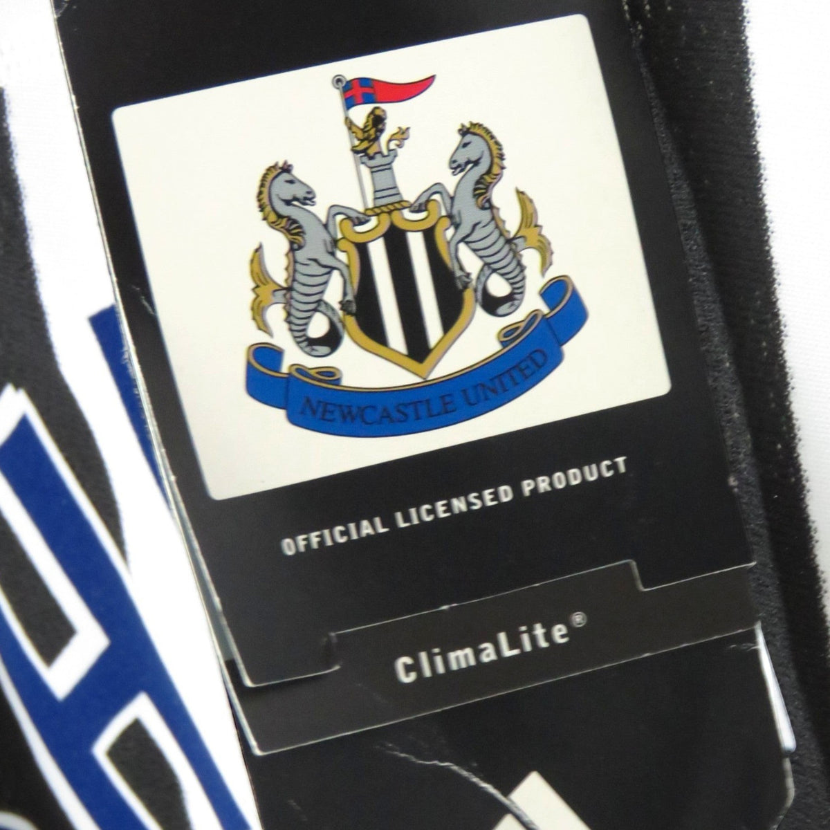 Nostalgic Football Shirts Newcastle United 2003-05 thuisshirt label met officiële licentie en ClimaLite technologie