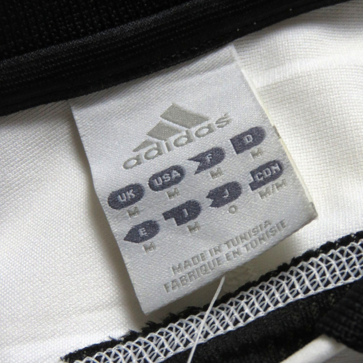 Nostalgic Football Shirts Newcastle United 2003-05 shirt maat M label met Adidas logo en Made in Tunisia tekst