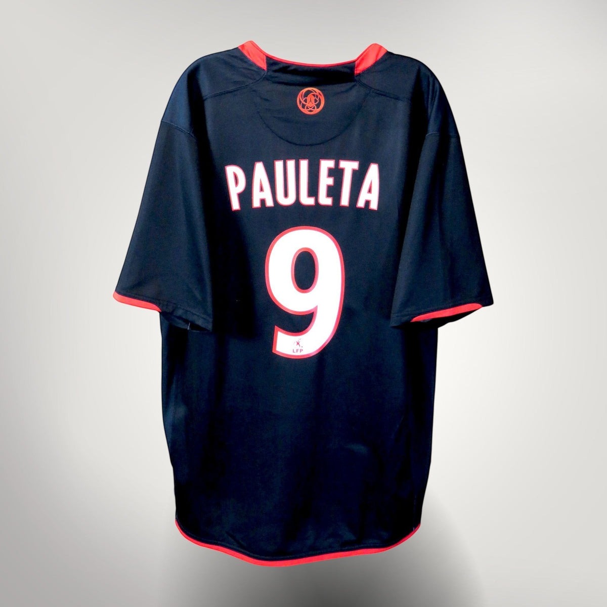 Nostalgic Football Shirts PSG 2007-08 thuisshirt marineblauw met Pauleta nummer 9 bedrukking op de achterkant