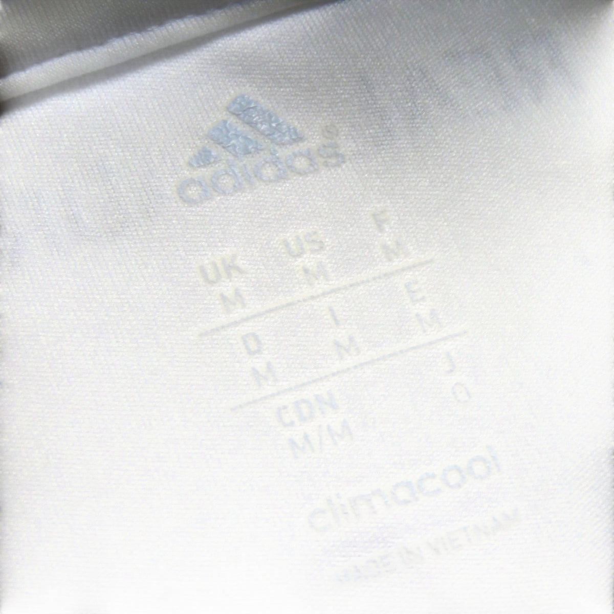 Nostalgic Football Shirts Real Madrid 2013-14 thuisshirt label met Adidas Climacool technologie maat M