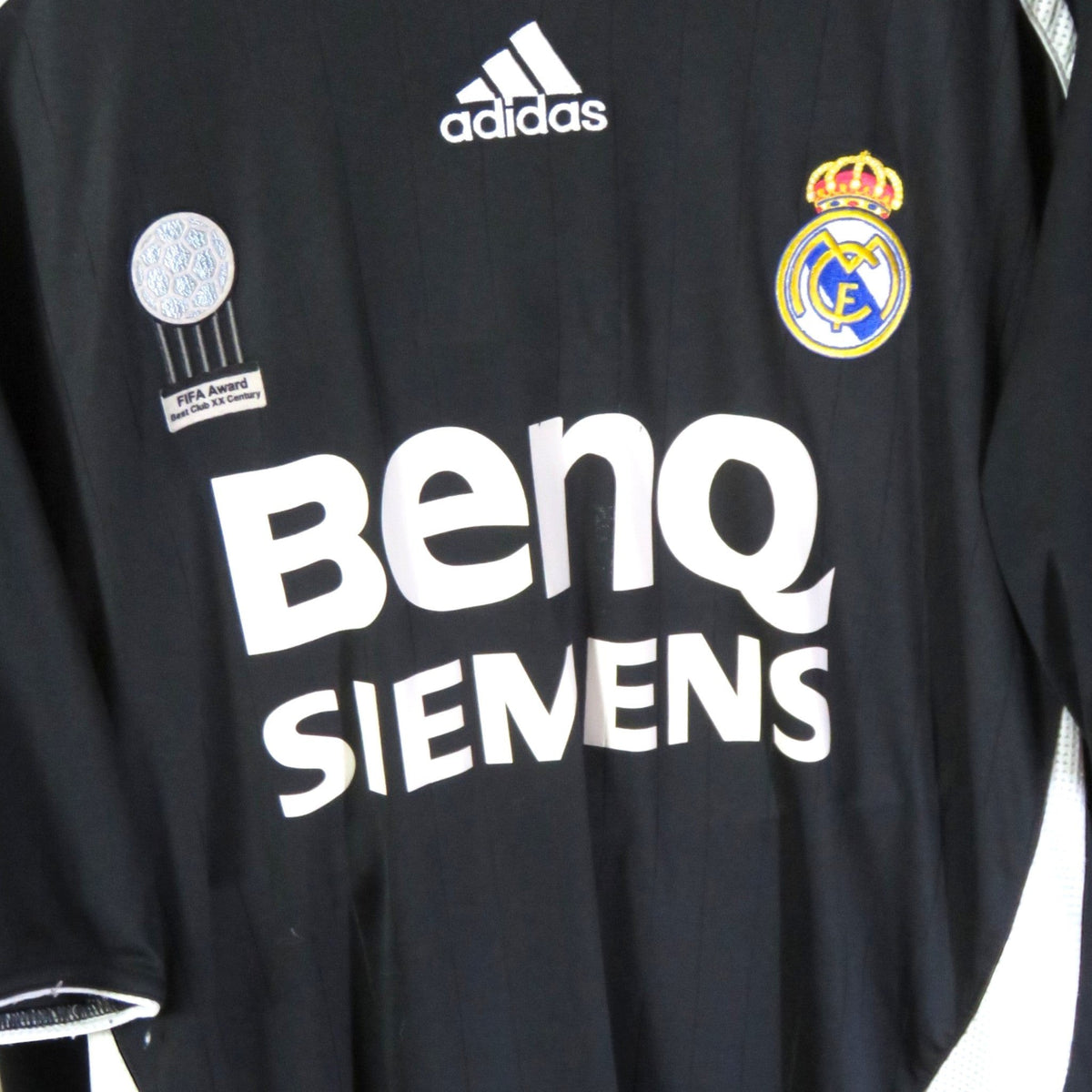 Nostalgic Football Shirts Real Madrid 2006-07 uitshirt in zwart met BenQ Siemens sponsor en Adidas logo